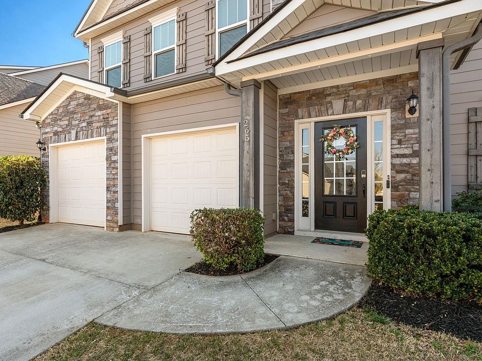 1st image of 265 Delbourne Ln