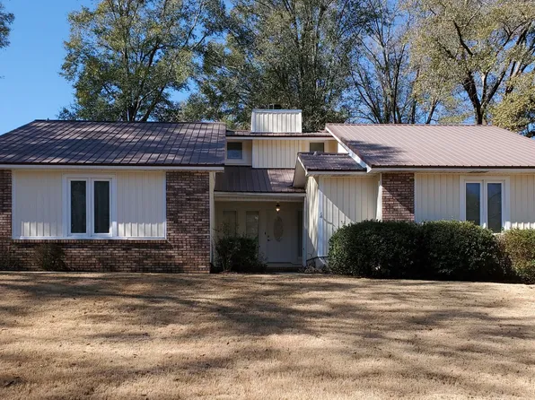 111 Liveoak Dr, Enterprise, AL 36330