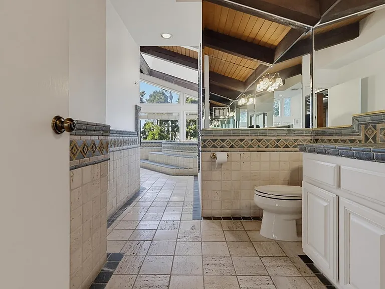 3488 Barhite St — Photo 24