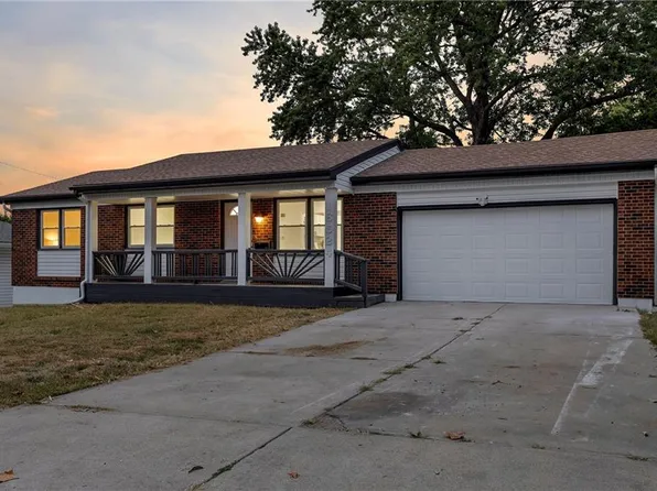 16524 E Cogan Rd, Independence, MO 64055