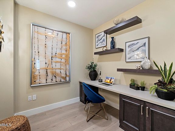 5th image of 5250 E DEER VALLEY Drive #206
