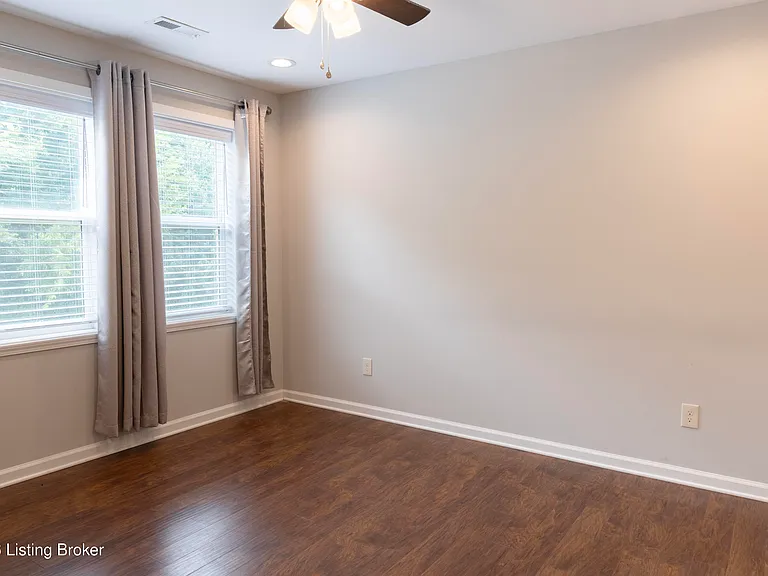 11518 Bellewood Garden Ct — Photo 13