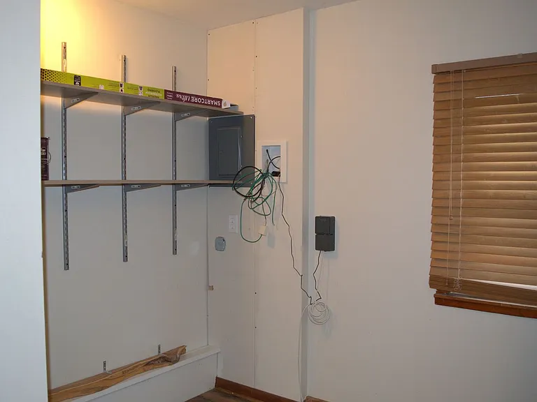 416 Victoria Dr — Photo 26