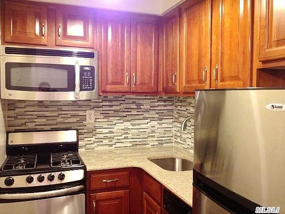 5th image of 34 W 76th St APT 1