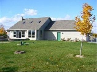 3259 Old Military Rd, De Pere, WI 54115