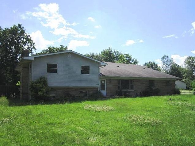 1st image of 525 S Meadow Ln