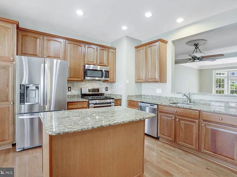 8482 Hallie Rose St — Photo 10