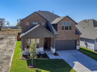 613 Brazos Dr, Van Alstyne, TX 75495