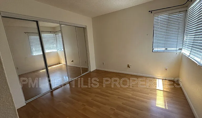 8331 Vineyard Ave #7 — Photo 18