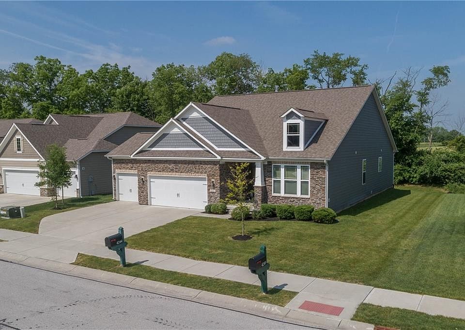 1st image of 4244 Parliament Way