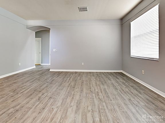 3rd image of 1119 Fennel Green Dr