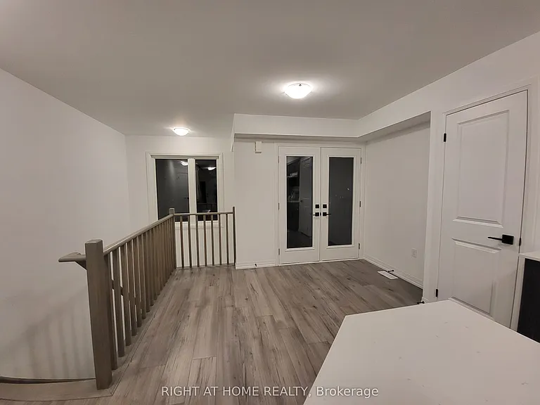 23 Fairlane Ave — Photo 15