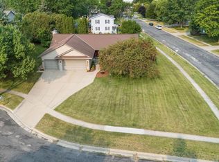 1301 Manchester E, Waunakee, WI 53597