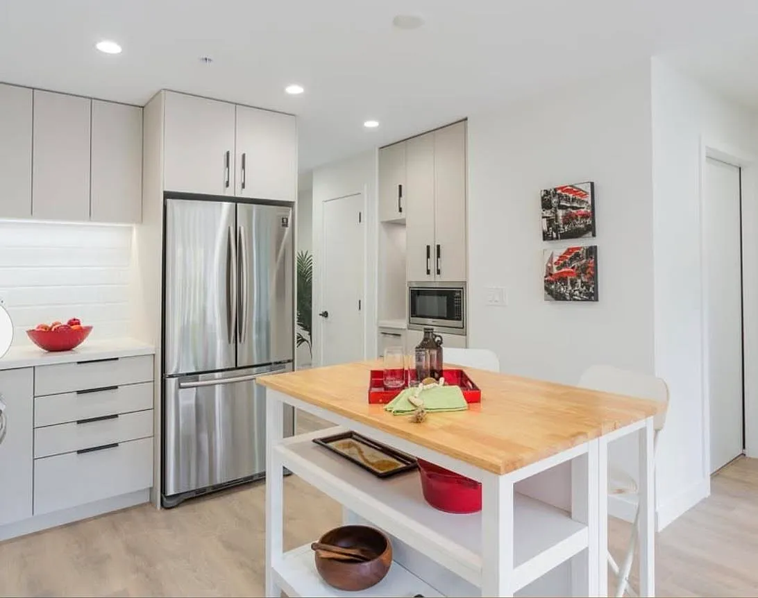 1 bed, 730 sqft, $2,700 — Photo 4