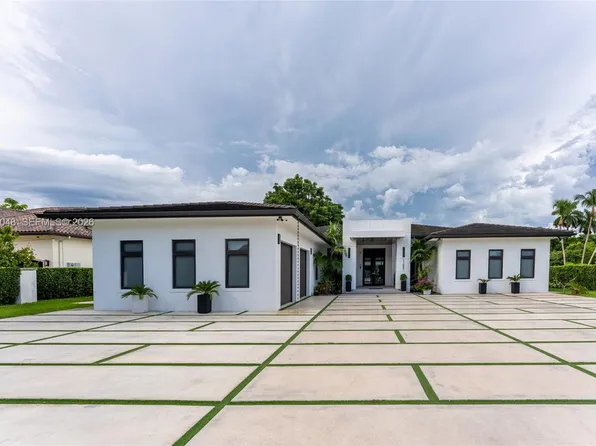 11681 SW 93rd St, Miami, FL 33176