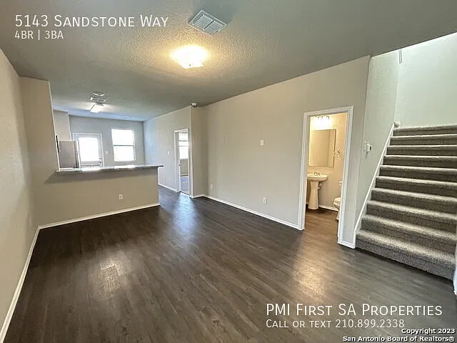 Well maintenance home in Blue Ridge Ranch in San Antonio — Photo 3