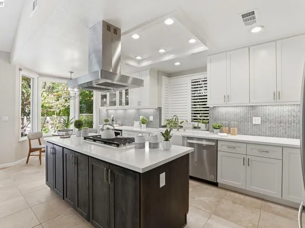 7961 Kemper Ct, Pleasanton, CA 94588