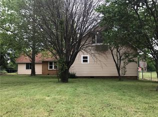 11426 E Charter Oak Rd, Meridian, OK 73058