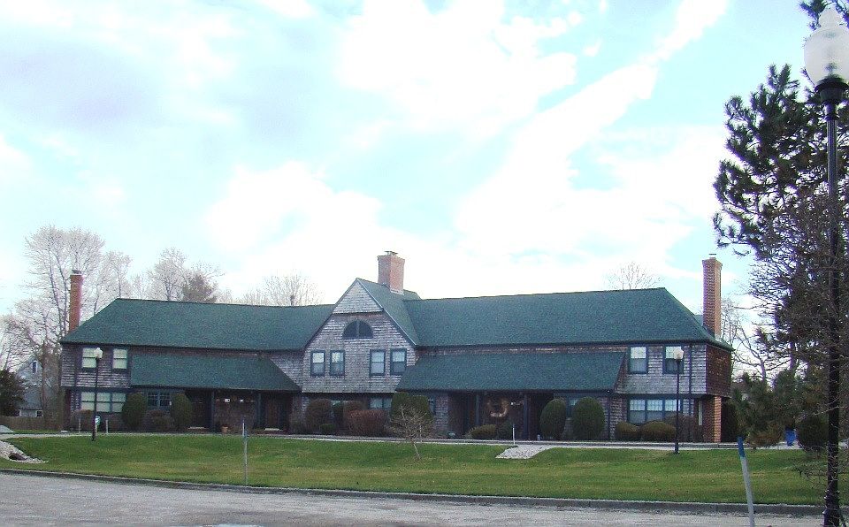 1st image of 20 Gardencourt Dr
