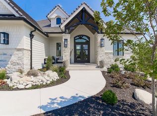 14913 Canterbury St, Leawood, KS 66224
