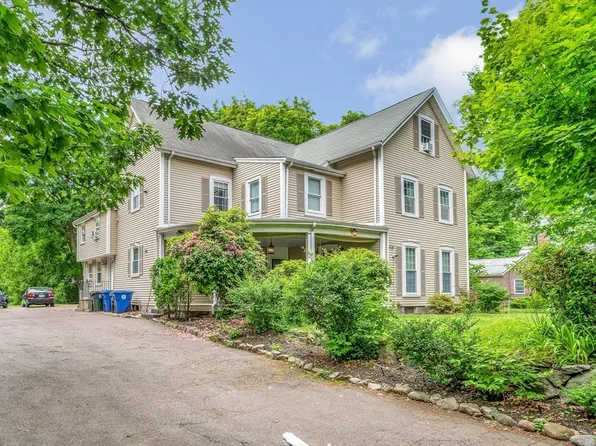 416 Maple St APT 4, Danvers, MA 01923