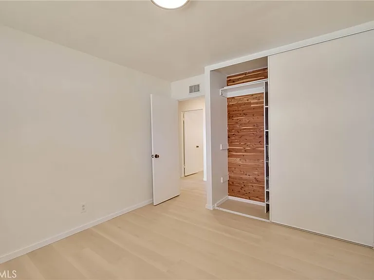 6551 Abbottswood Dr — Photo 19