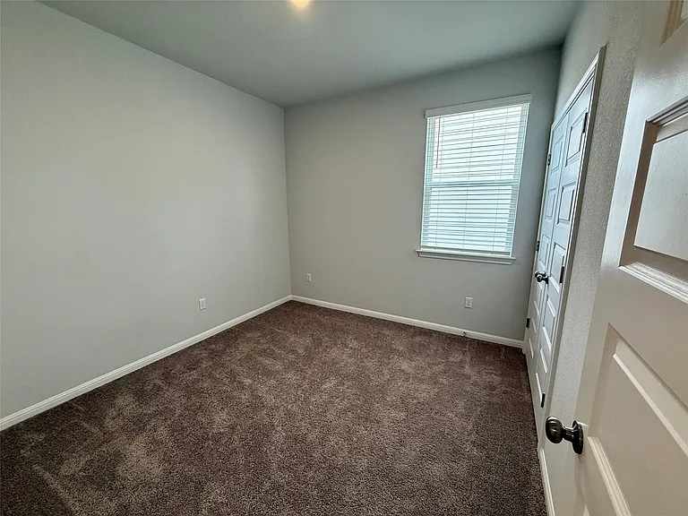 10608 Ridan Way — Photo 7
