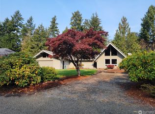 81 E Detroit Dr, Allyn, WA 98524