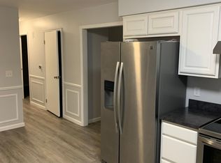 215 Theo Ave, Lansing, MI 48917