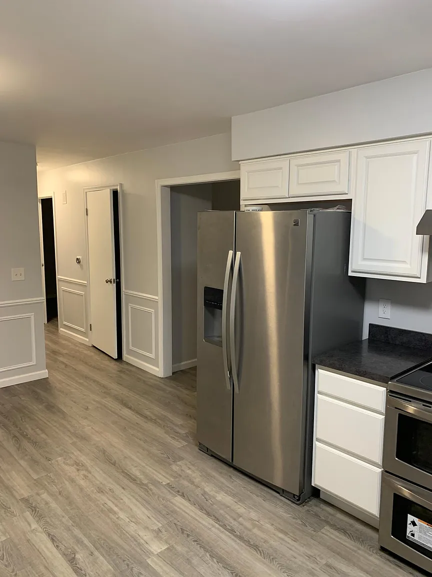 215 Theo Ave photo 1