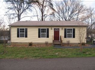 1019 Drive E Dr, Knoxville, TN 37920