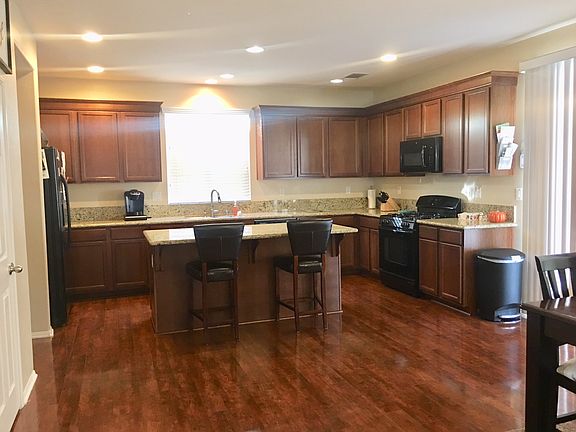 4th image of 2329 Driftwood Dr
