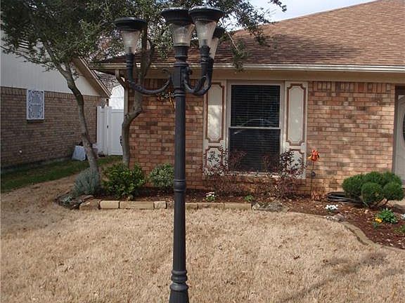 2nd image of 3818 Twin Creek Dr