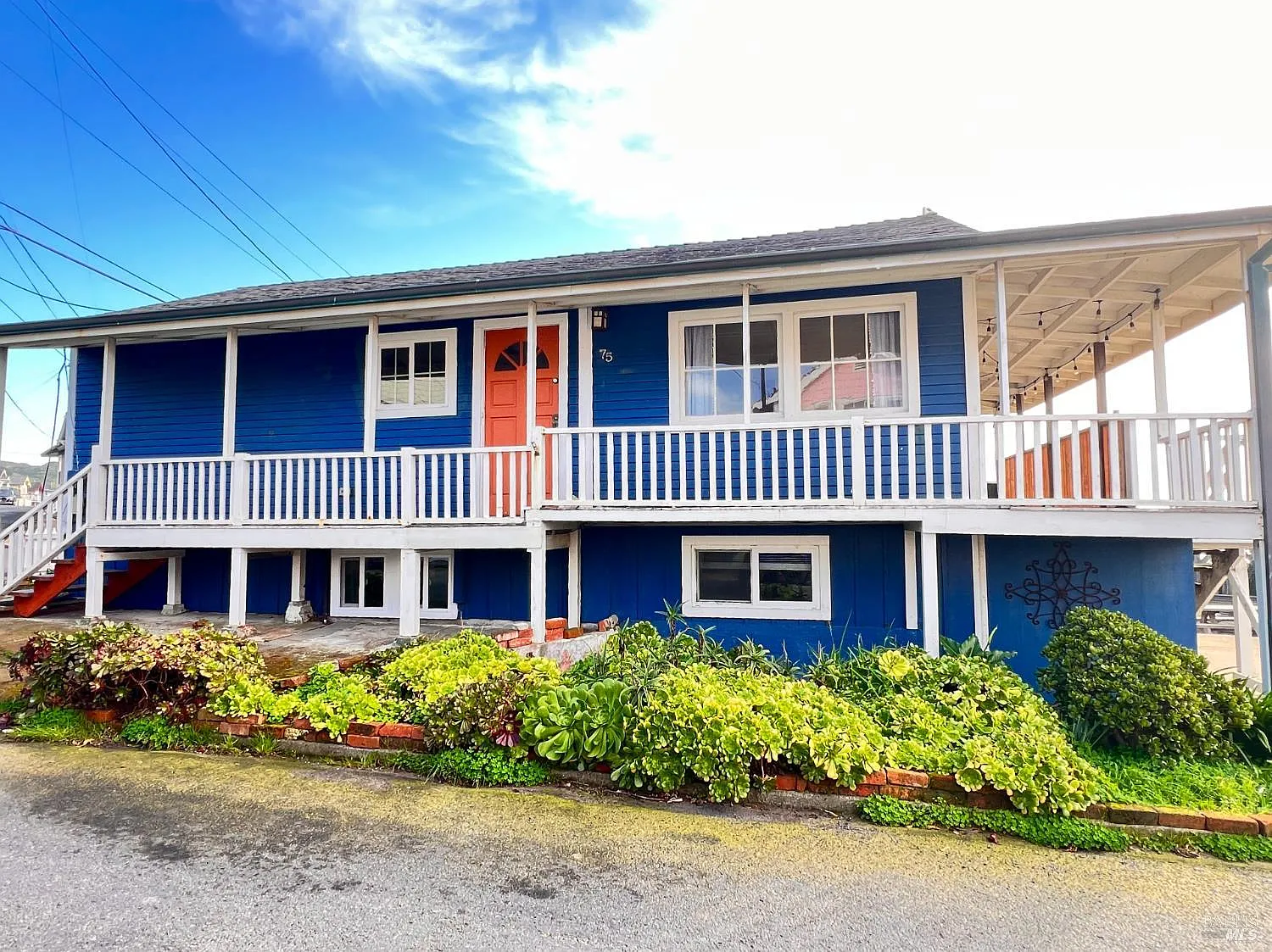75 Ocean View Avenue photo 1