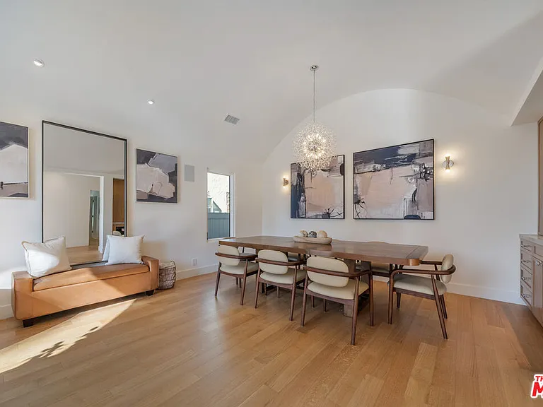 1222 S Genesee Ave — Photo 20