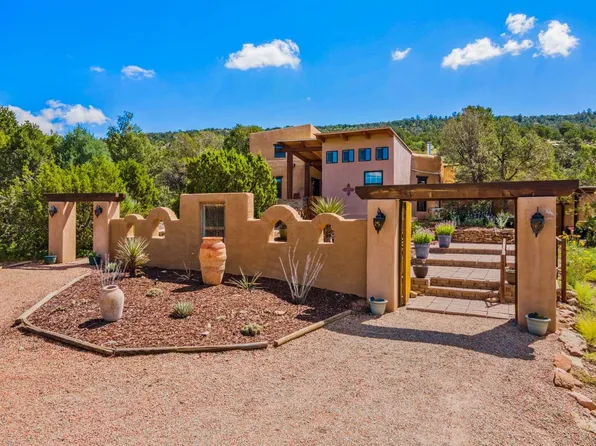 154 Ojo De La Vaca Trl #C, Santa Fe, NM 87508