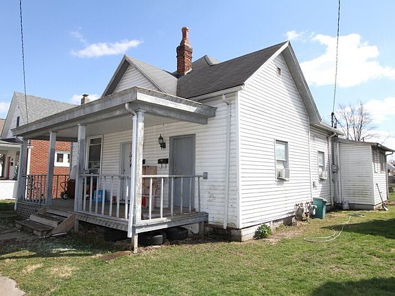 3rd image of 211 W Locust St