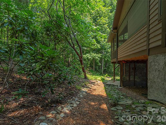 5th image of 35 Hillcreek Dr