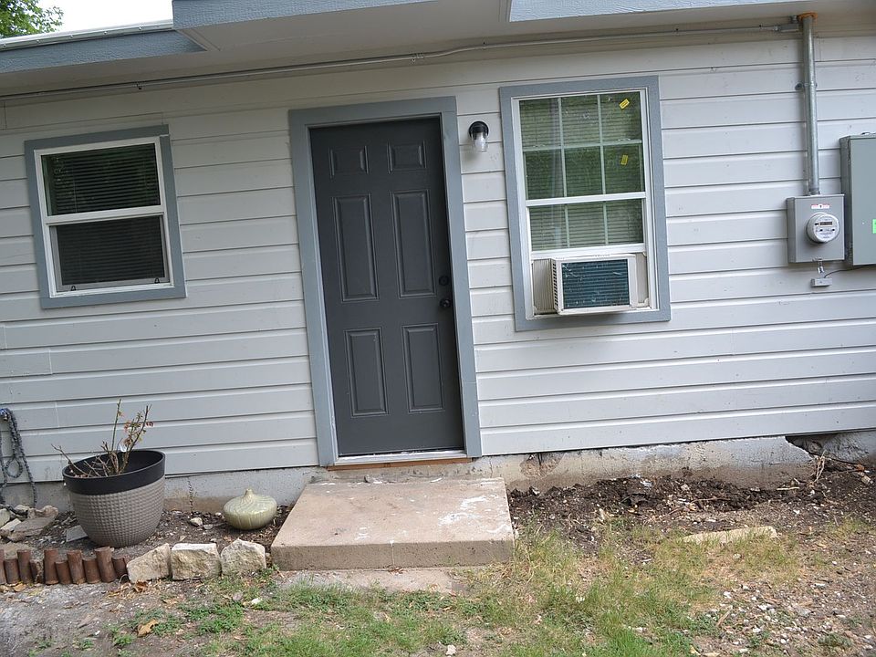 1st image of 428 E Dean Ave