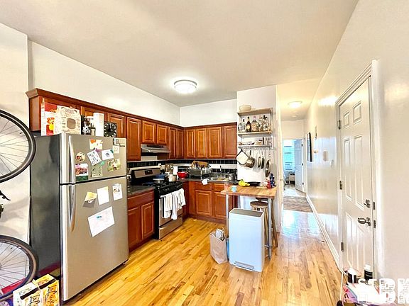 5th image of 500 Franklin Ave #2FR