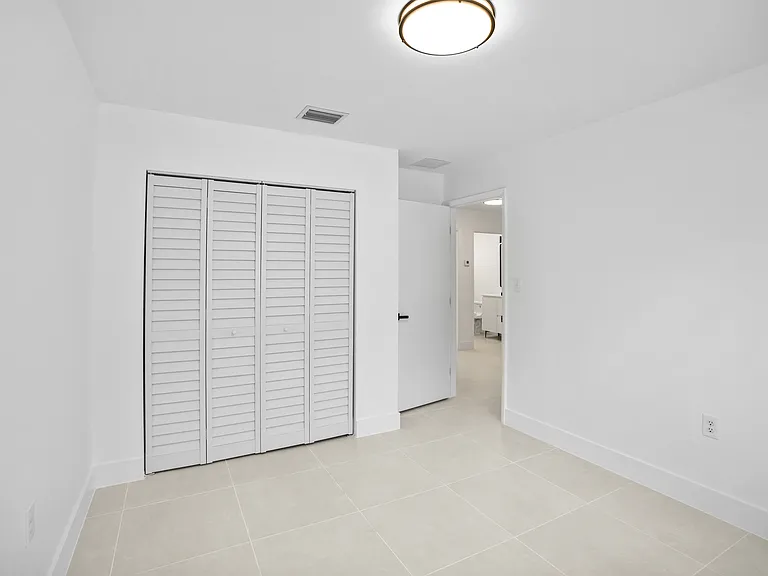 5819 NW 30th Ave #5819 — Photo 17