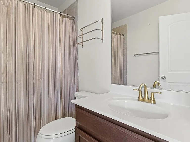 9808 Smithview Pl — Photo 10