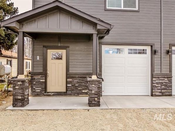 220 Avenue B #1