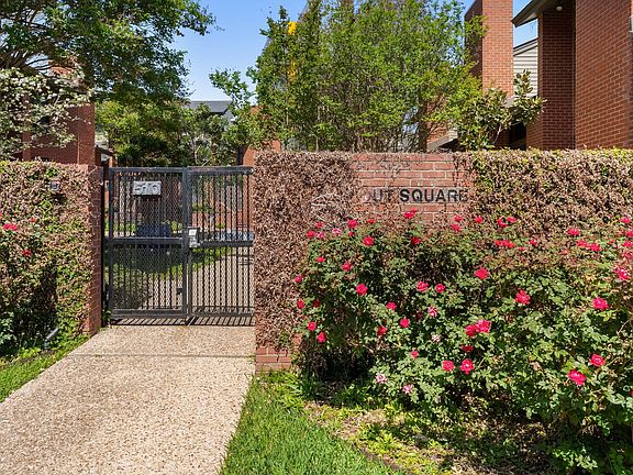 3rd image of 510 W 18th St APT 113
