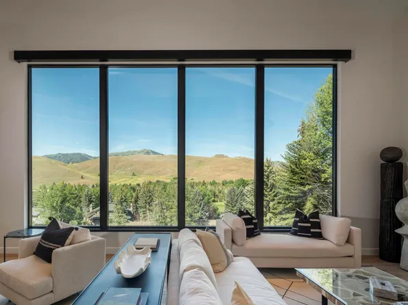 106 Blue Grouse Rd, Sun Valley, ID 83353