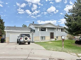 1130 Canyon Rd, Kemmerer, WY 83101