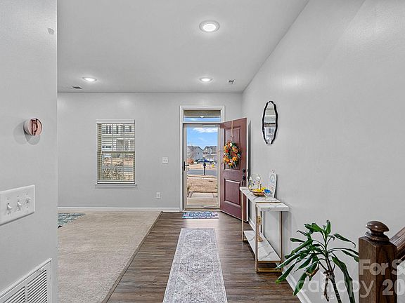 4th image of 7263 Waterwheel St SW