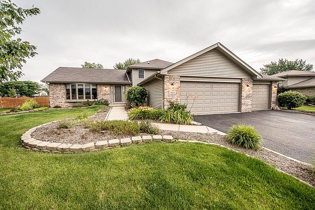 1st image of 7833 Wheatfield Dr