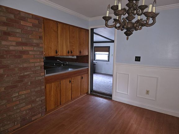 5th image of 33 Brookline Ave
