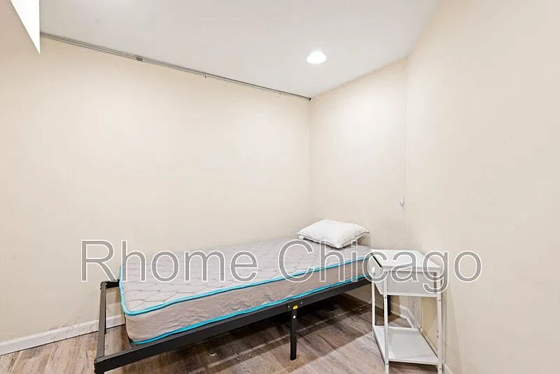 Studio, 1.0 bath, $675 — Photo 2
